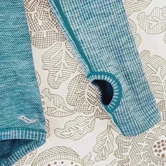 Saucony Women's Athletic Running Sweatshirt Mock neck Size S - Picture 3 of 7